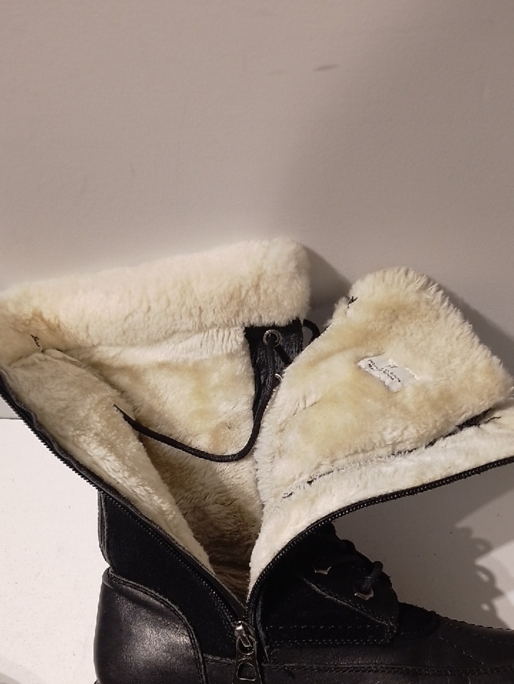 Rudsak Women's Black Shearling-Lined Winter Boots - Picture 3 of 10